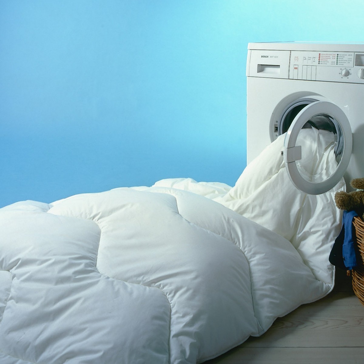 Comforter And Bed linen Dry Cleaning
